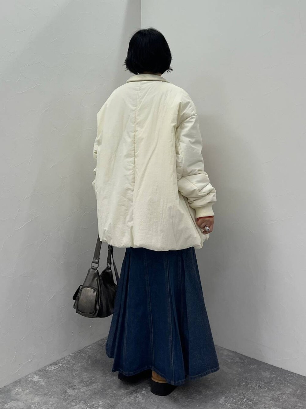 「低身長、着痩せ・細見え、カジュアル、骨格ストレート、体型カバー、モード、ストリート、PAGEBOY、PBLIM、骨格ストレート_PAGEBOY、エレガント_PAGEBOY」｜「PAGEBOYのアウトポケットBAG（ショルダーバッグ、その他）」を使った、imamuuさん（レディース・154cm）の冬コーディネートの3枚目の写真