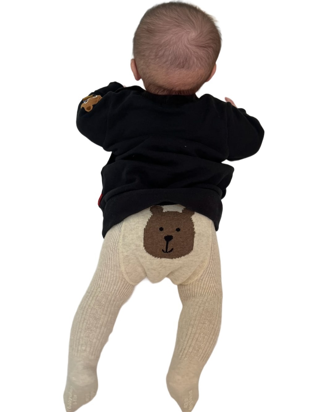 「GAPbaby、mikihouse、ベビーコーデ、ベビー、男の子、スウェット、くまさん、タイツ、赤ちゃん、ベビーファッション、５ヶ月、秋コーデ、かわいい、黒、ベージュ」｜「GAPのアイテム（パンツ、ベージュ系）」を使った、yu-さん（キッズ・60cm）の秋コーディネートの2枚目の写真