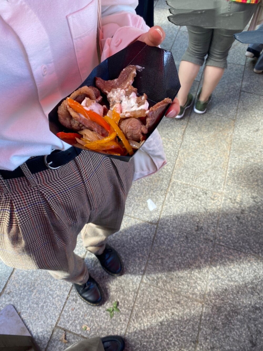 「秋のコーデ、チェック、パンツスタイル、ブラウン」｜「usedのアイテム（パンツ、ベージュ系）」を使った、ぽぽぽうしさん（レディース・161cm）の秋コーディネートの3枚目の写真