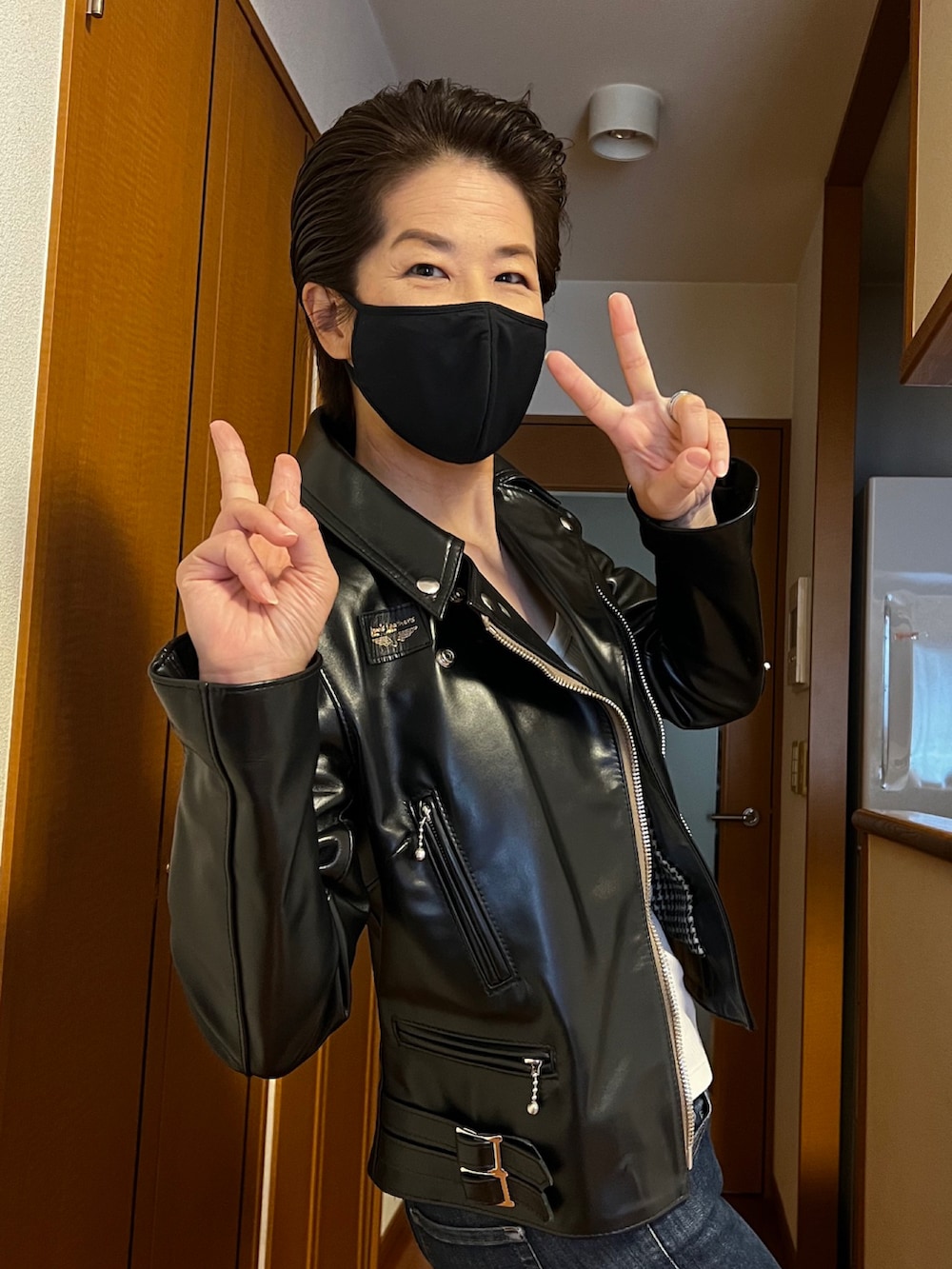 「lewis leathers、ルイスレザー、部屋ジャン、育ジャン、ライダースコーデ、リーゼント、男前女子、漢前女子、ライダース女子」｜「Lewis Leathersのアイテム（ライダースジャケット、ブラック系）」を使った、futorockさん（メンズ・177cm）の夏コーディネートの2枚目の写真