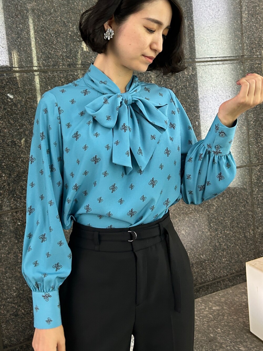 ANAYI　アナイ アナグラムドットプリントボウ　ブラウス　ブルー 楽天市場】アナグラムドットプリントボウ ブラウス ANAYI アナイ