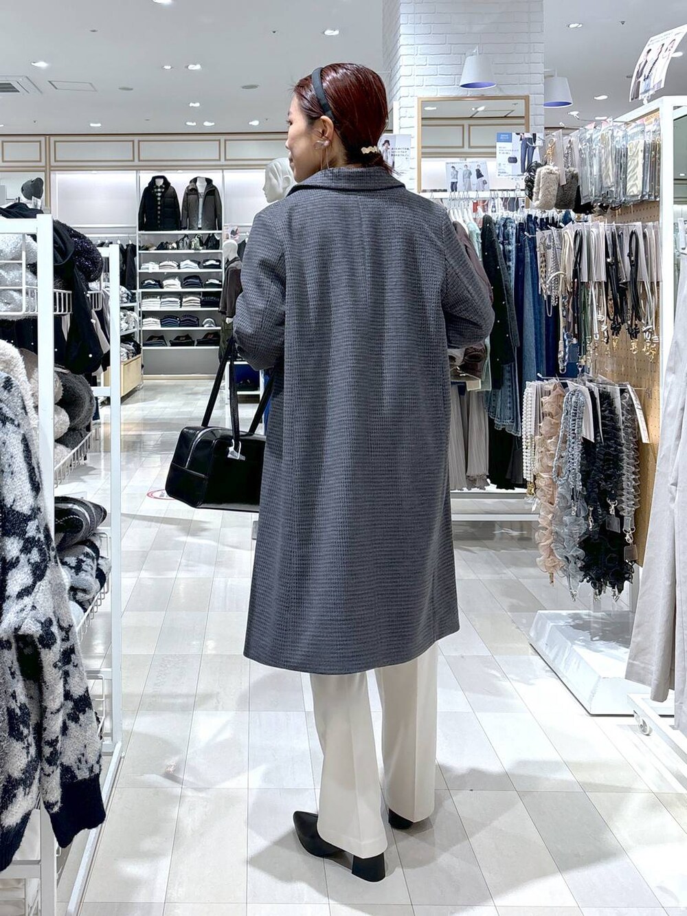 MiCA(GLOBAL WORK イオンレイクタウン)｜LOWRYS FARMのイヤリングを使ったコーディネート - WEAR