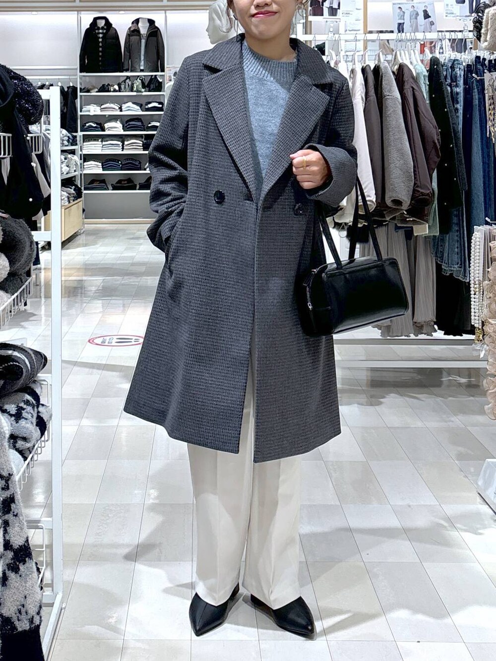 MiCA(GLOBAL WORK イオンレイクタウン)｜LOWRYS FARMのイヤリングを使ったコーディネート - WEAR