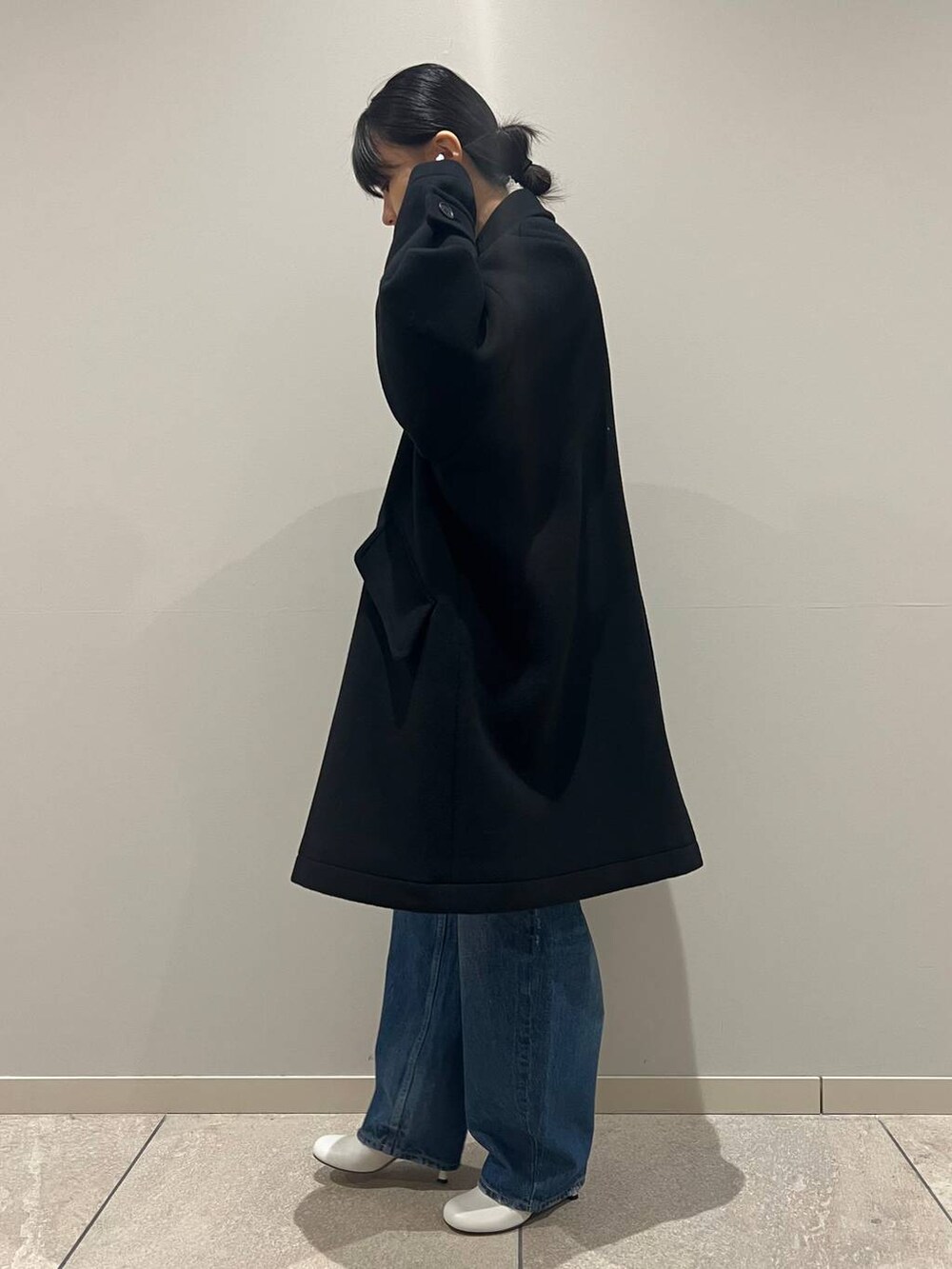 「カジュアル、ベーシック/シンプル」｜「CurensologyのCurensology(カレンソロジー)/ウールカシミヤステッチVネックプルオーバー（ニット/セーター、ブラック系）」を使った、nnhk16さん（レディース・157cm）の冬コーディネートの3枚目の写真