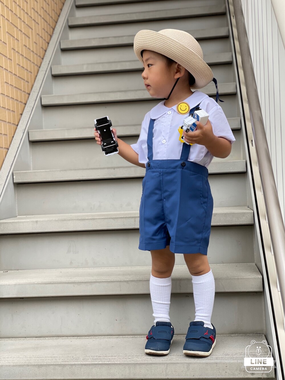 「着回しコーデ、NIKE、ハット、Tシャツ、THE NORTH FACE、キッズファッション、夏コーデ、おしゃれさんと繋がりたい、3歳、休日スタイル、ハーフパンツ、初夏コーデ」｜「THE NORTH FACEのTHE NORTH FACE Kids Camp Side Hat NNJ02314（ハット、グリーン系）」を使った、蒼さん（キッズ・90cm）の春コーディネートの5枚目の写真