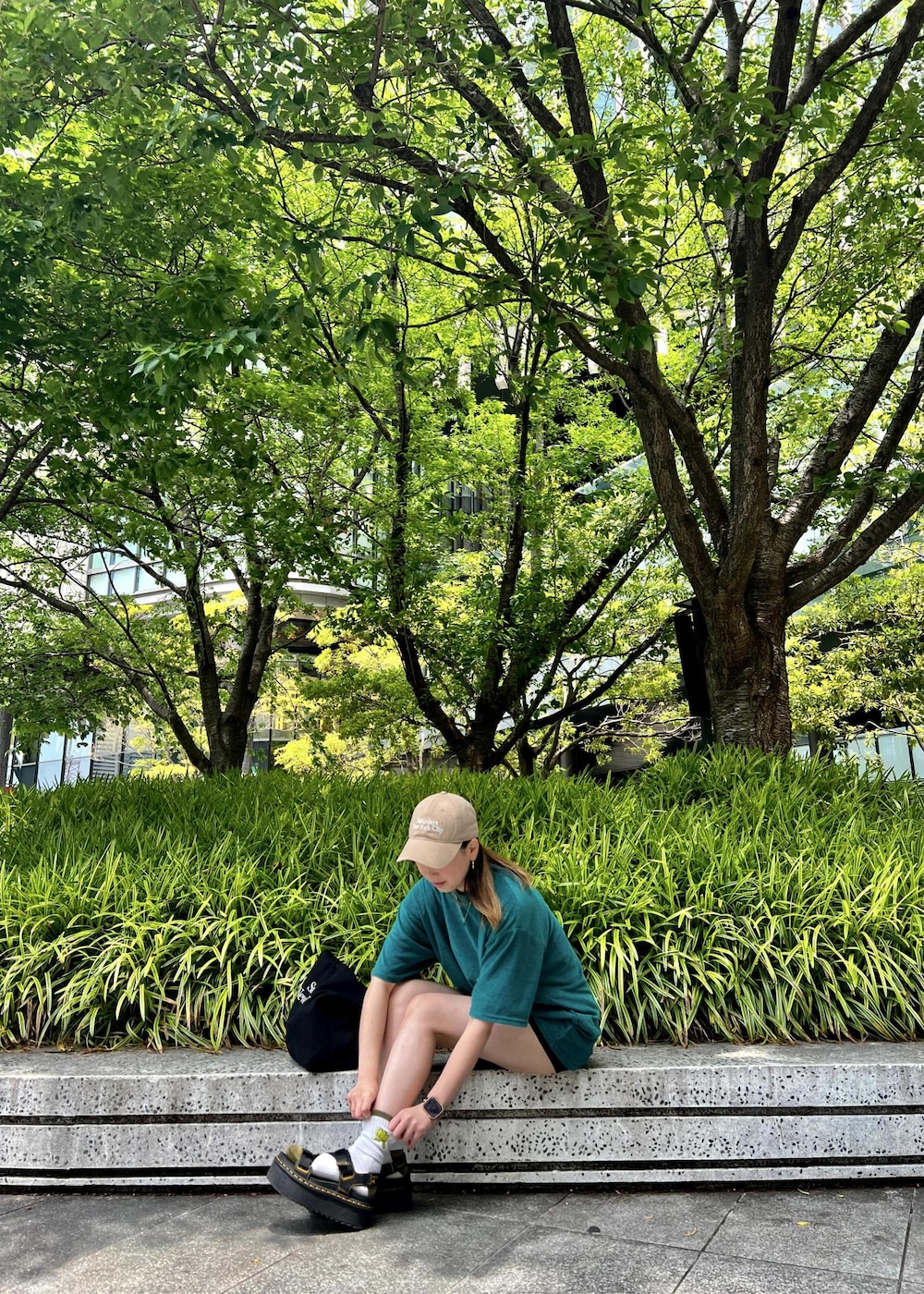 「ootd、オーバーサイズ、夏、サマー、パイル生地、Saturdays NYC」｜「Saturdays NYCのMario Cotton Gym Short（その他パンツ、ブラック系）」を使った、rayさん（レディース・164cm）の夏コーディネートの2枚目の写真