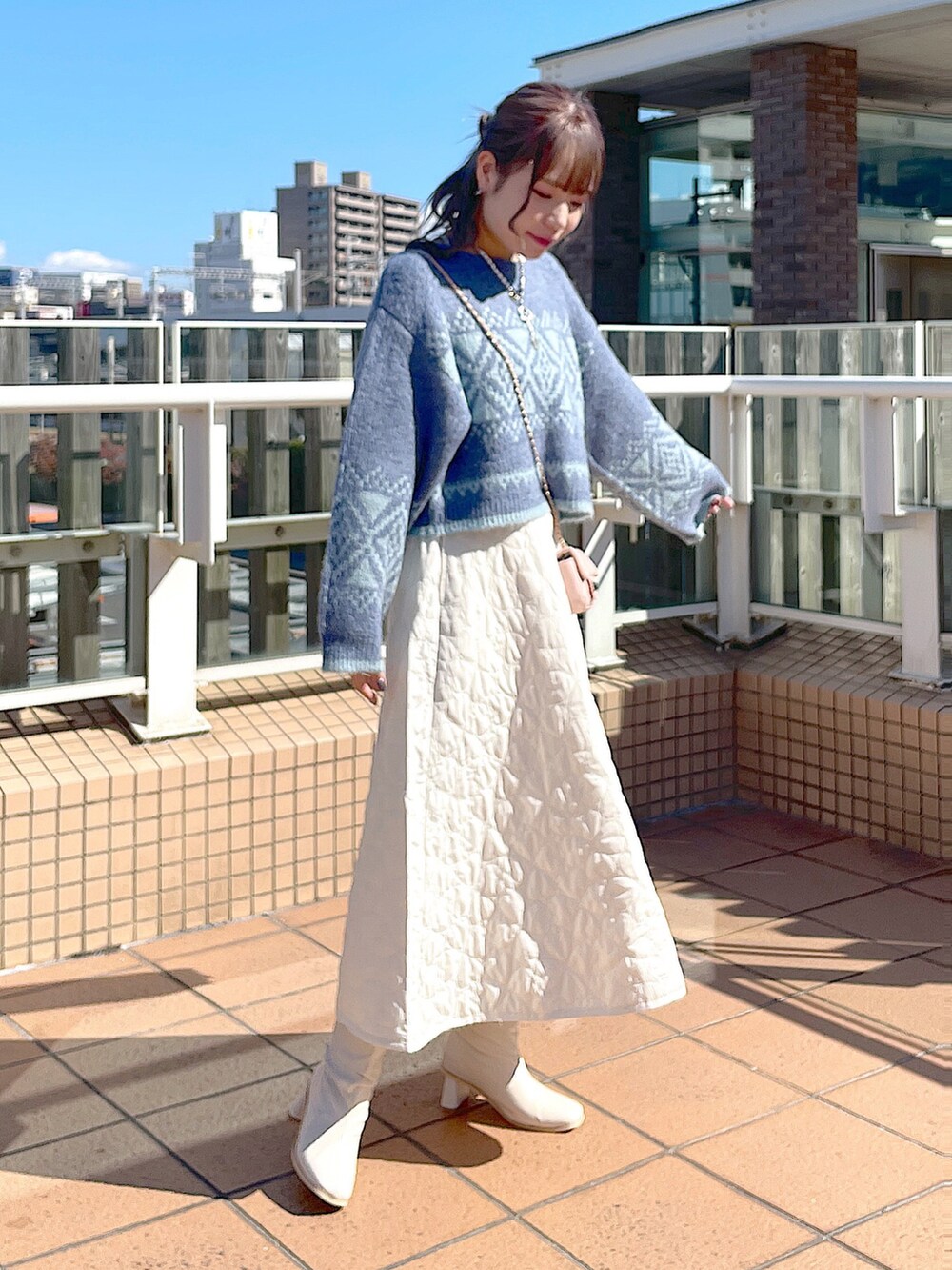 Shiho Moriokaさんの「フェイクムートンライダースジャケット（w closet）」を使ったコーディネートの4枚目の写真