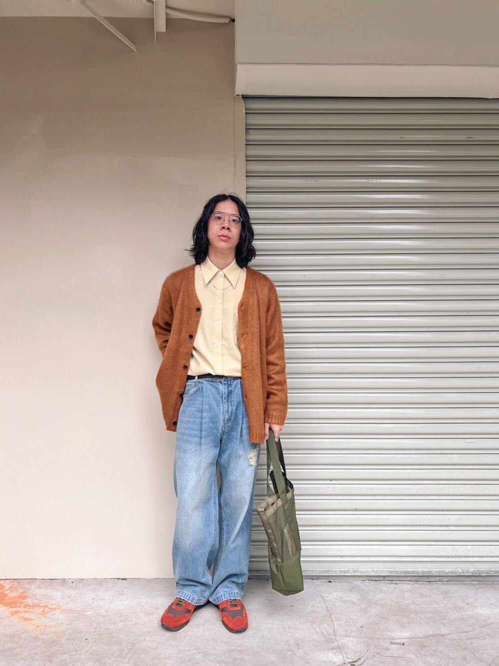「復古、休閒、ootd、街頭穿搭、球鞋、日系極簡、牛仔褲、基礎款、阿美咔嘰、American Casual、REPRODUCTION OF FOUND、plateaustudio、clubstubborn」｜「HOUSTONのアイテム（トップス、ブラウン系）」を使った、阿圳｜Kyleさん（メンズ・171cm）の冬コーディネートの2枚目の写真