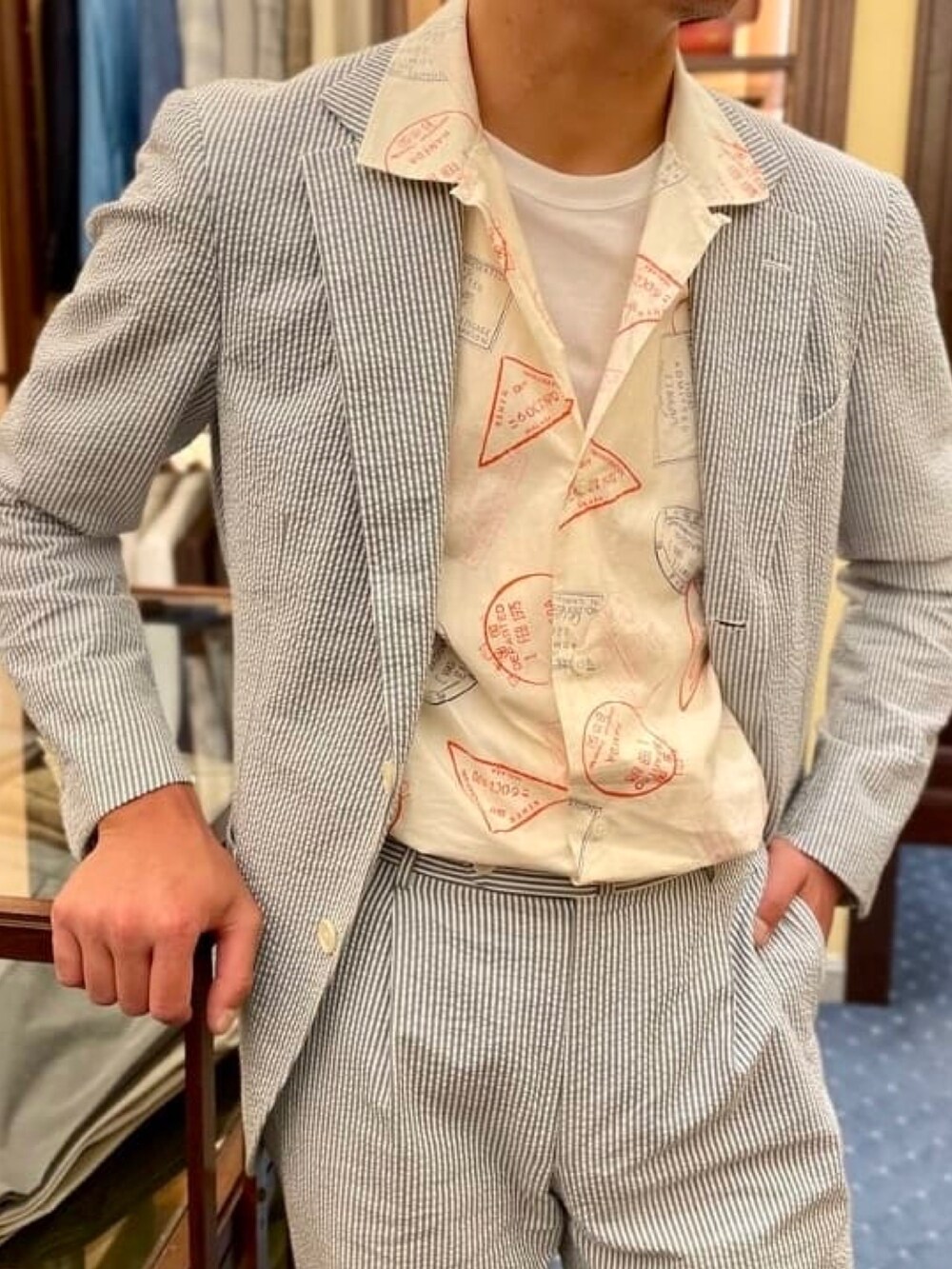 その他のローファーを着用したメンズの夏コーディネートの2枚目の写真