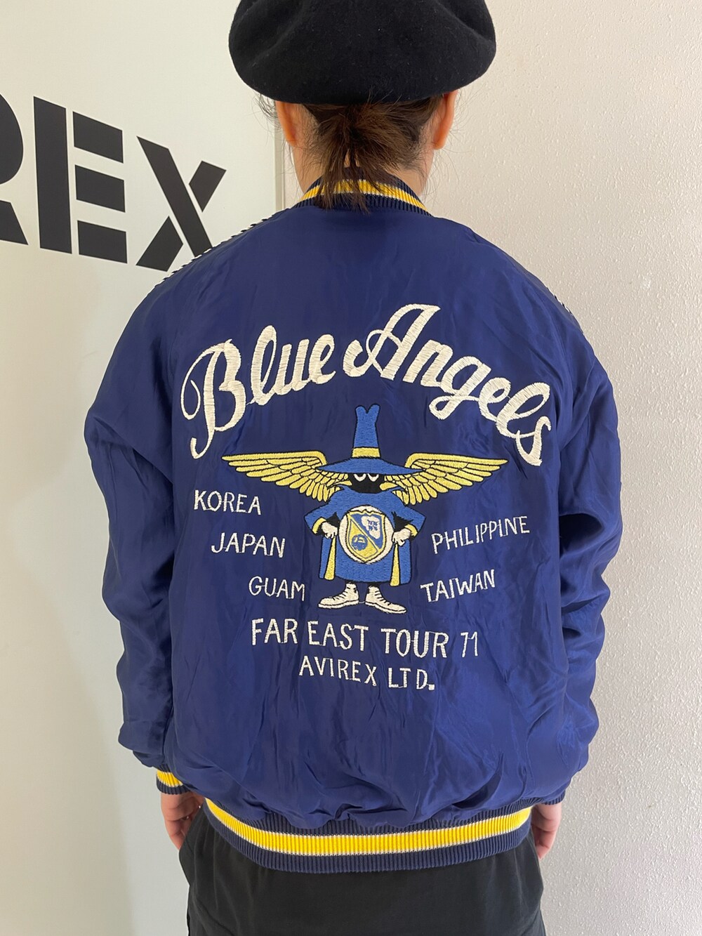 「AVIREX、ロングスカート、春、ootd、春コーデ、楽チンコーデ、カジュアルコーデ、AVIREXBelle、相互フォロー、ファッションの力を信じよう」｜「TAILOR TOYOの《AVIREX × TAILOR TOYO》SUKA JACKET BLUE ANGELS / アヴィレックス × テイラー東洋 スカジャケット ブルーエンジェルス（スカジャン、ブルー系）」を使った、Risaさん（レディース・163cm）の春コーディネートの3枚目の写真
