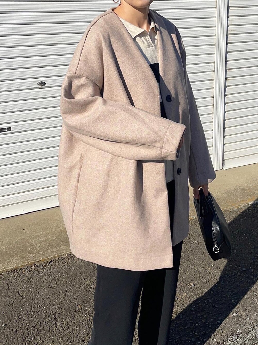 「ANGIE VINTAGE、コクーンコート、オトナカジュアル、ノーカラーコート、冬コーデ、休日コーデ、高身長女子、ママコーデ、淡色女子」｜「ANGIEの【2022年新色追加】ノーカラーミドルコクーンコート（ノーカラーコート、ピンク系）」を使った、mikiteeさん（レディース・166cm）の秋コーディネートの4枚目の写真