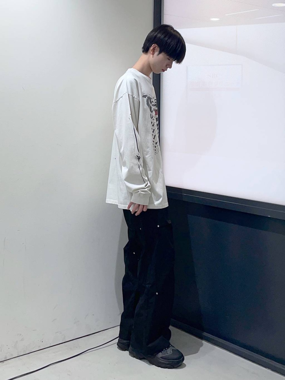 daikiis2さんの「3.3 Field Trip／バックボタンジャケット（3.3 Field Trip ）」を使ったコーディネートの5枚目の写真