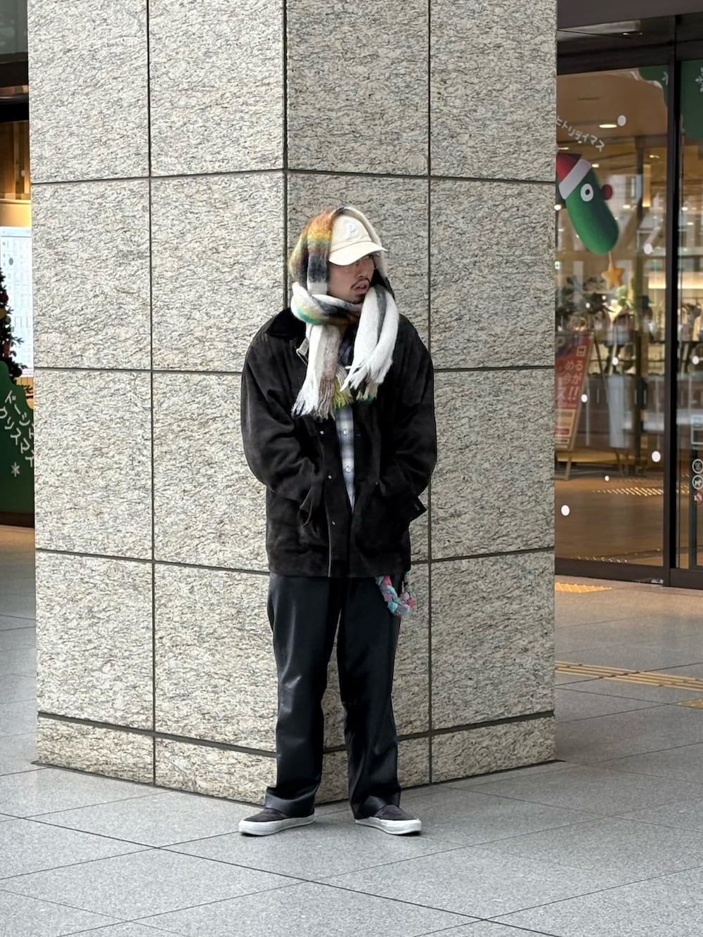 テーラードジャケットを使った「seven by seven」の人気ファッション