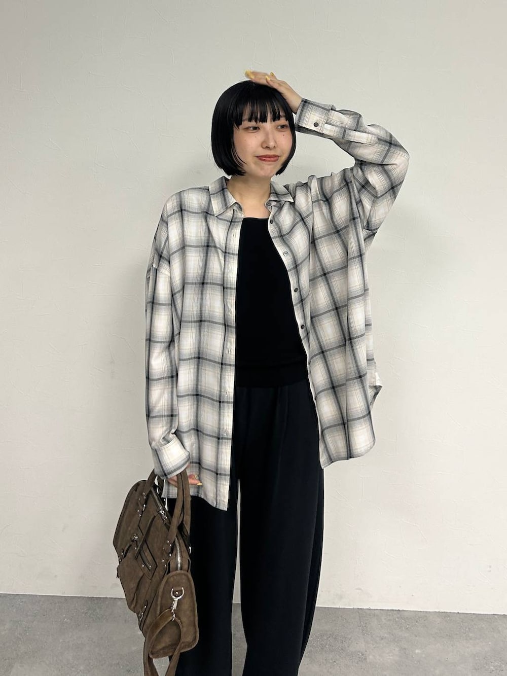 「チェック、シャツ、JEANASIS」｜「JEANASISのアソートチェックシャツLS/157636（シャツ/ブラウス、ホワイト系）」を使った、マリンさん（レディース・160cm）の夏コーディネートの5枚目の写真