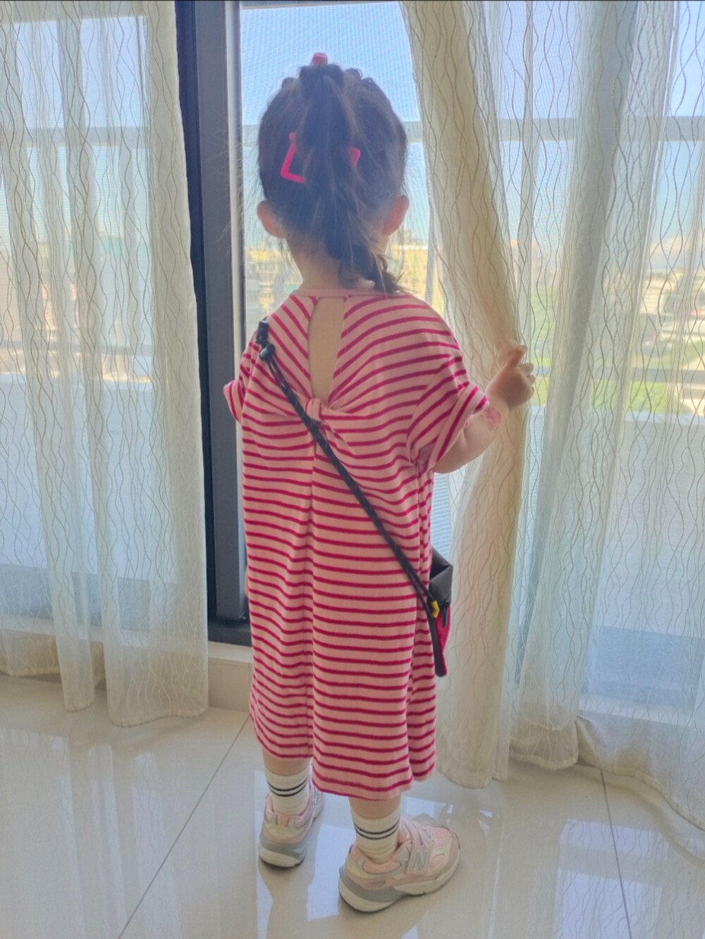 「無のアイテム（ワンピース、レッド系）」を使った、點點さん（キッズ・90cm）の夏コーディネートの2枚目の写真