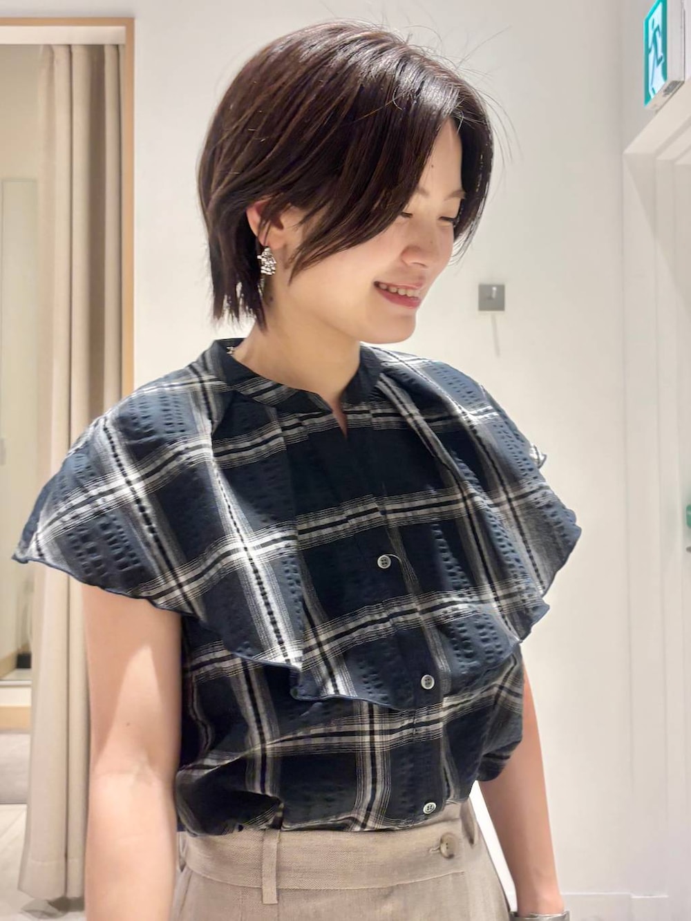 「体型カバー、着痩せ・細見え、カジュアル、ママコーデ、骨格ウェーブ、ベーシック/シンプル、GLOBAL WORK、シンプルコーデ、大人カジュアル」｜「GLOBAL WORKのスペ軽5WAYショルダー/253022（ショルダーバッグ、グリーン系）」を使った、しらがさん（レディース・159cm）の夏コーディネートの2枚目の写真
