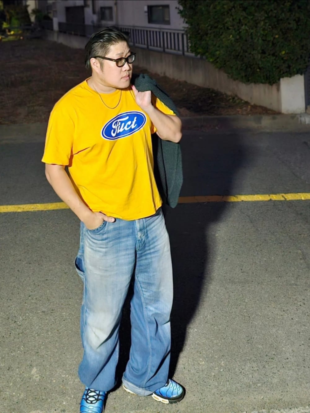 「COOTIE、FUCT、minedenim、NIKE」｜「COOTIE PRODUCTIONSのアイテム（カーディガン/ボレロ、その他）」を使った、Herringさん（メンズ・178cm）の秋コーディネートの5枚目の写真
