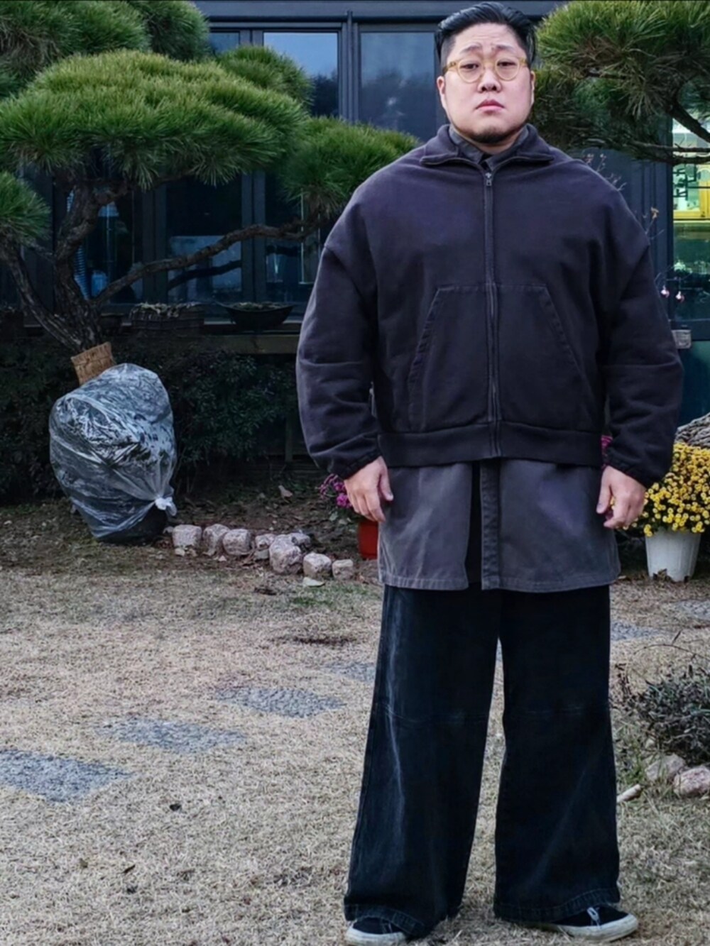 「WILLY CHAVARRIA、made worn、korea style」｜「WILLY CHAVARRIAのアイテム（ジャケット/アウター、グレー系）」を使った、Herringさん（メンズ・178cm）の冬コーディネートの4枚目の写真