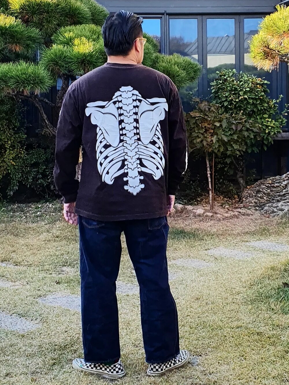 「COOTIE、At last&co、vlindfiles、korea」｜「COOTIE PRODUCTIONSのアイテム（カーディガン/ボレロ、ブルー系）」を使った、Herringさん（メンズ・178cm）の秋コーディネートの4枚目の写真