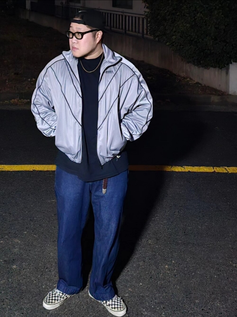 「WILLY CHAVARRIA、NIKE、pushead、vintage vans、VANS、GANG、korea」｜「WILLY CHAVARRIAのアイテム（ジャージ、シルバー系）」を使った、Herringさん（メンズ・178cm）の冬コーディネートの2枚目の写真