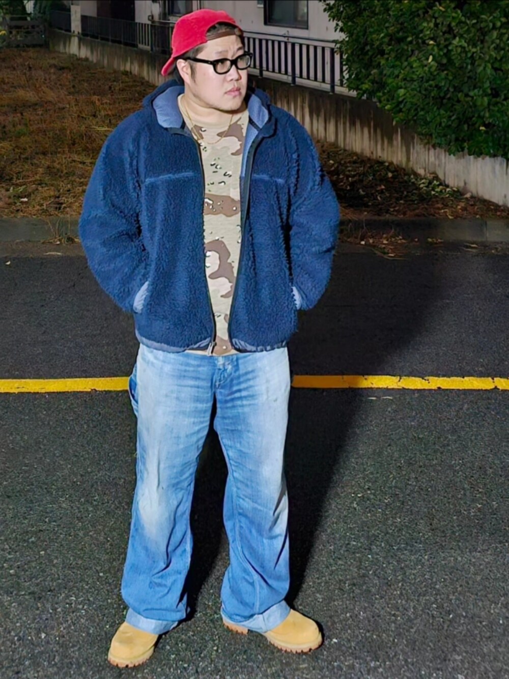 「supreme、patagonia、rhythm、minedenim、korea」｜「Supreme のアイテム（キャップ、レッド系）」を使った、Herringさん（メンズ・178cm）の秋コーディネートの3枚目の写真