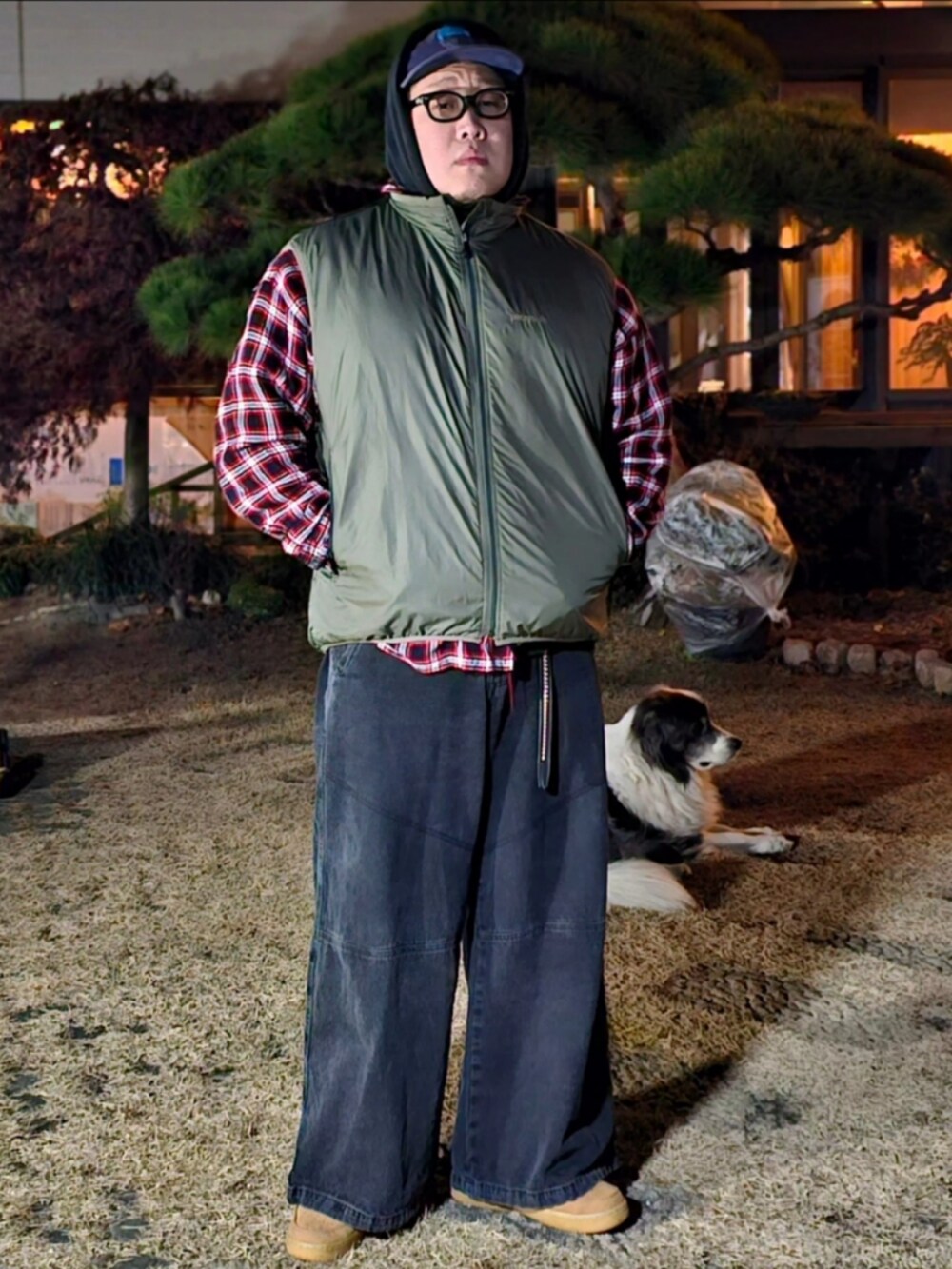 「WILLY CHAVARRIA、patagonia、FUCT、NIKE、korea」｜「fuctのアイテム（パーカー、ブラック系）」を使った、Herringさん（メンズ・178cm）の冬コーディネートの4枚目の写真