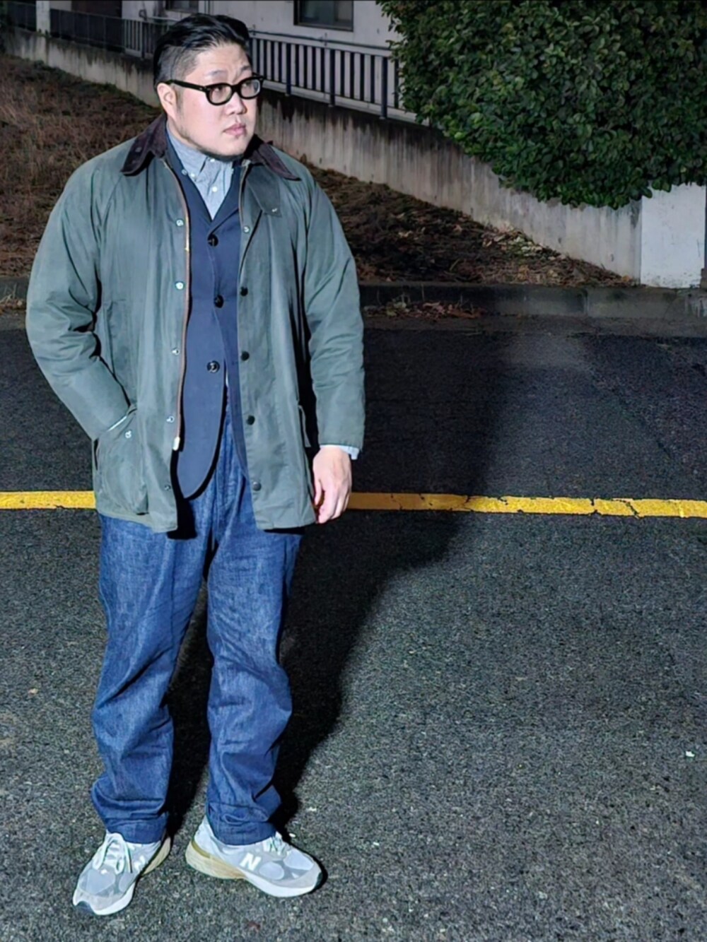 「ENGINEERED GARMENTS、Gitman Vintage、barbour、KENNETH FIELD、New Balance、korea」｜「Engineered Garmentsのアイテム（テーラードジャケット、ブルー系）」を使った、Herringさん（メンズ・178cm）の冬コーディネートの2枚目の写真