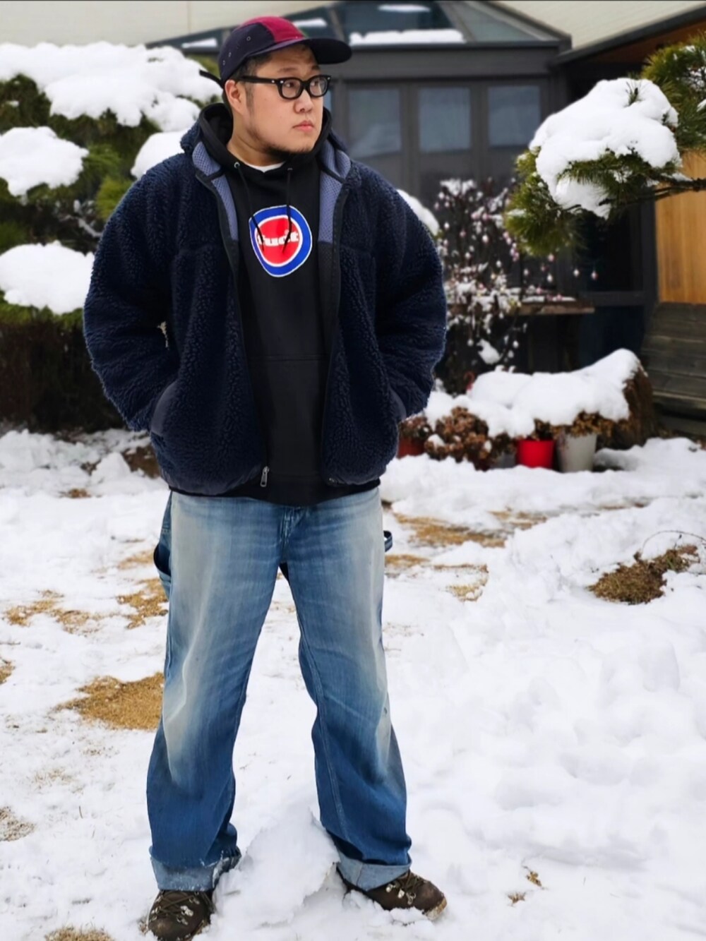 「patagonia、FUCT、minedenim、snow」｜「fuctのアイテム（パーカー、ブラック系）」を使った、Herringさん（メンズ・178cm）の冬コーディネートの5枚目の写真