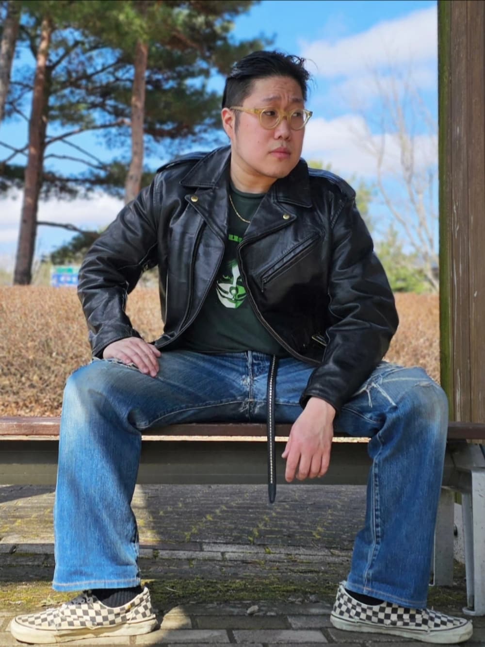 「Aero Leathers、FUCT、Levis、VANS、amerivintage、korea」｜「Aero Leathersのアイテム（ライダースジャケット、ブラック系）」を使った、Herringさん（メンズ・178cm）の春コーディネートの5枚目の写真