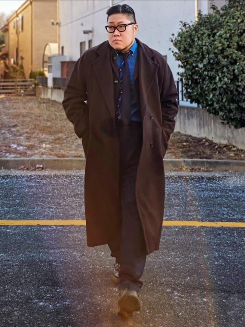 「KENNETH FIELD、BASIS BROEK、white boots、Gitman Vintage、wedding、新星WEARISTAにエントリー」｜「Engineered Garmentsのアイテム（ストール/ショール、ブルー系）」を使った、Herringさん（メンズ・178cm）の冬コーディネートの4枚目の写真