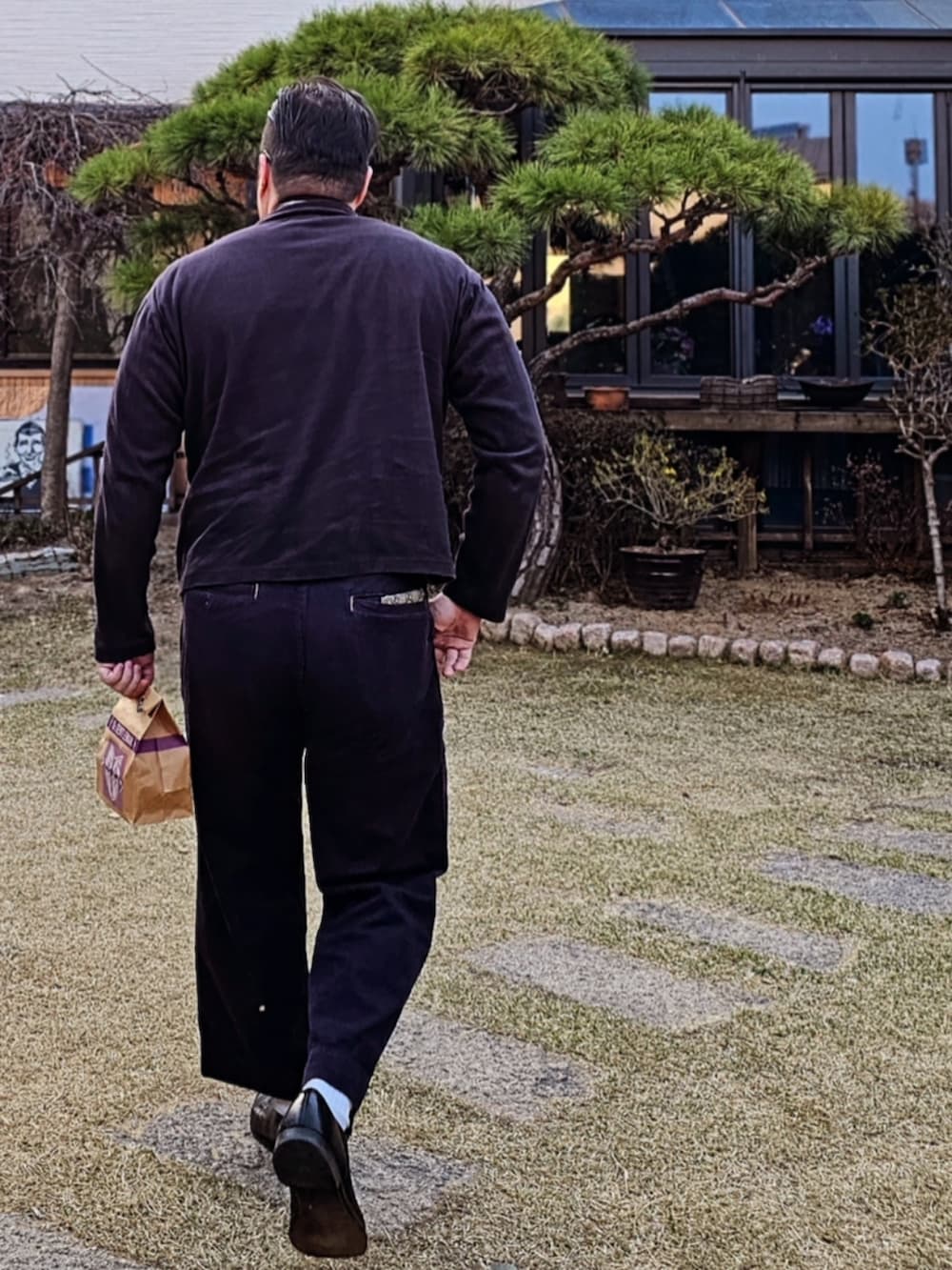 「ultra violence、At last&co、butcherproducts、JOJO」｜「At Last&Coのアイテム（トップス、その他）」を使った、Herringさん（メンズ・178cm）の春コーディネートの2枚目の写真