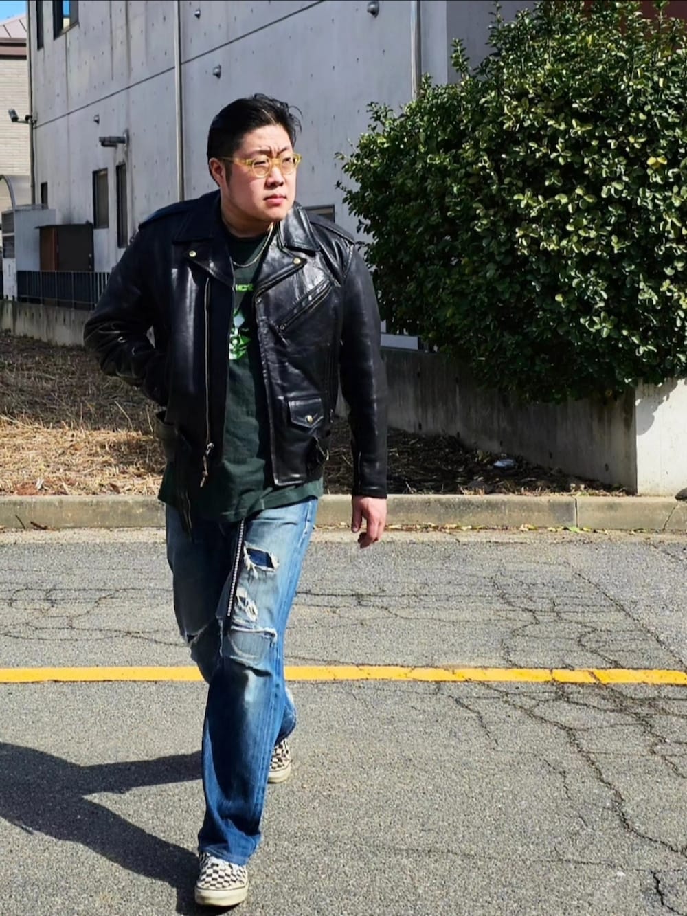 「Aero Leathers、FUCT、Levis、VANS、amerivintage、korea」｜「Aero Leathersのアイテム（ライダースジャケット、ブラック系）」を使った、Herringさん（メンズ・178cm）の春コーディネートの2枚目の写真