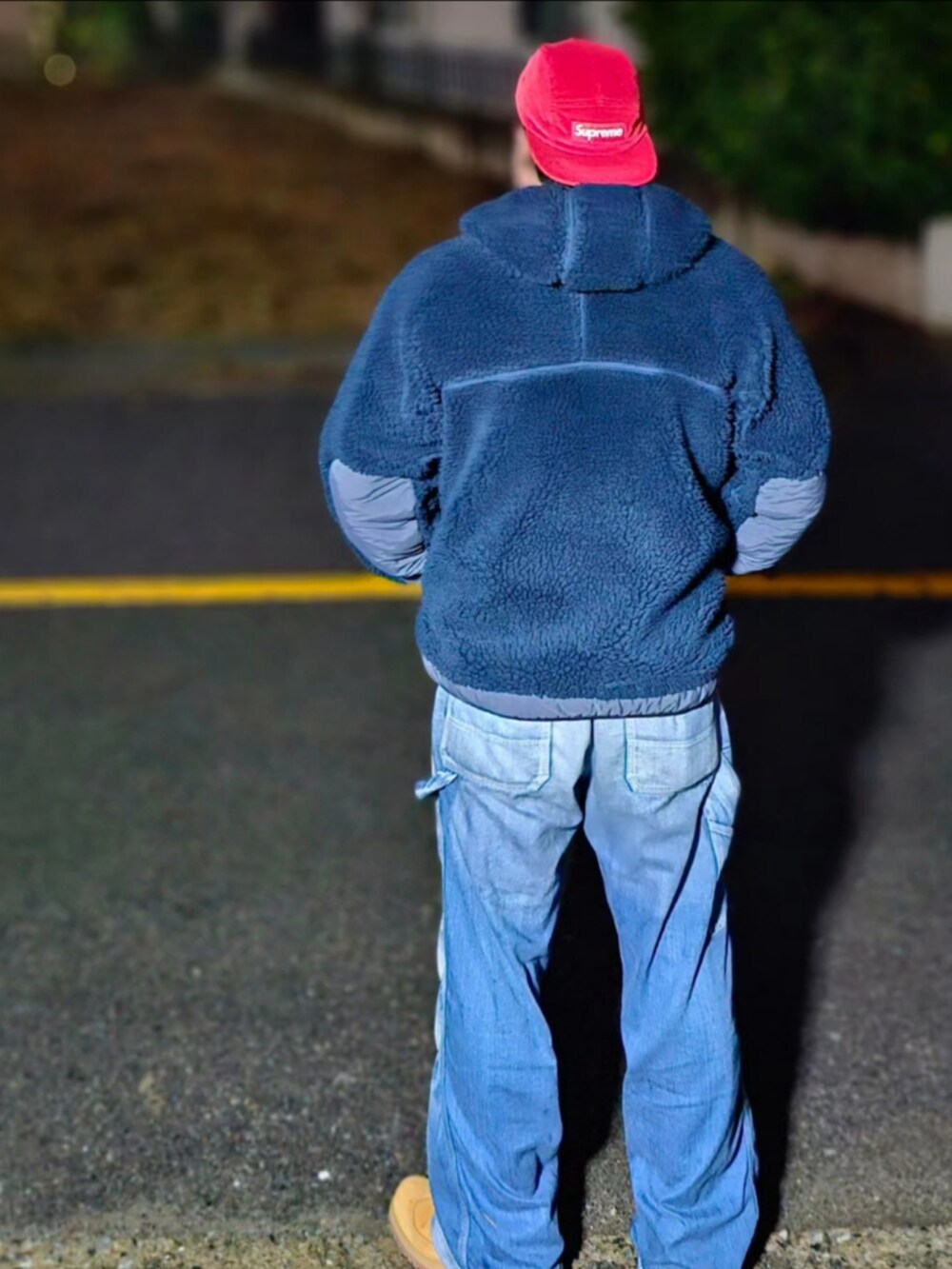 「supreme、patagonia、rhythm、minedenim、korea」｜「Supreme のアイテム（キャップ、レッド系）」を使った、Herringさん（メンズ・178cm）の秋コーディネートの2枚目の写真