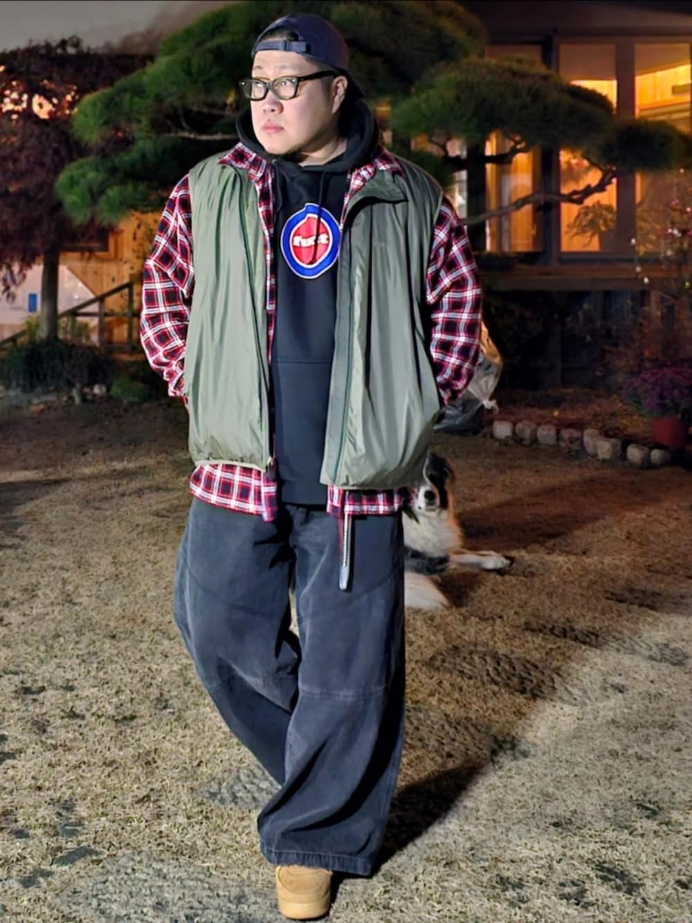 「WILLY CHAVARRIA、patagonia、FUCT、NIKE、korea」｜「fuctのアイテム（パーカー、ブラック系）」を使った、Herringさん（メンズ・178cm）の冬コーディネートの3枚目の写真