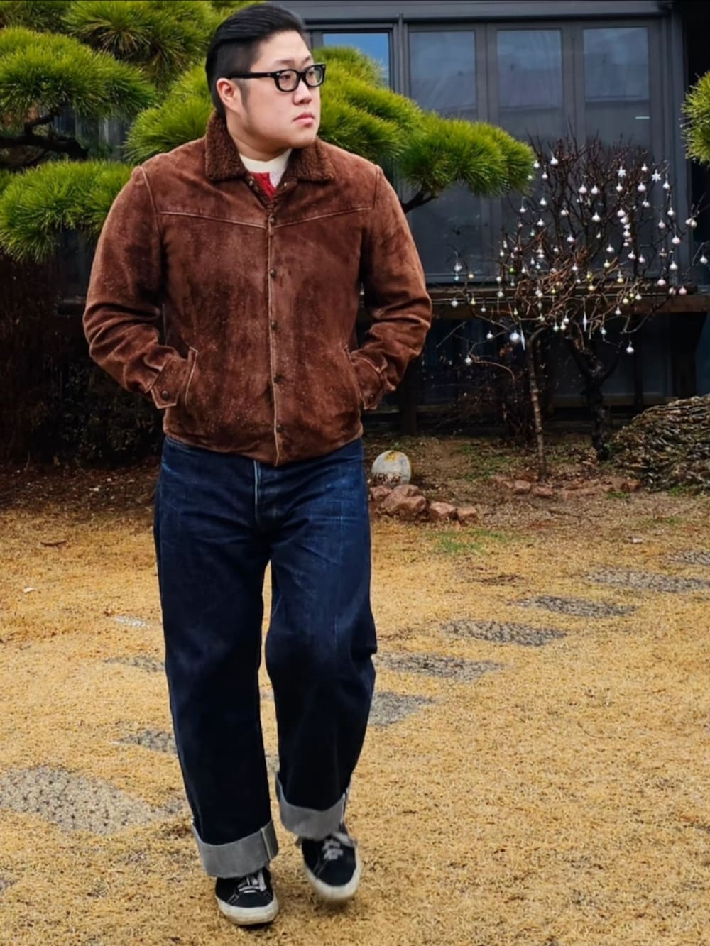 「TENDERLOIN、At last&co」｜「At Last&Coのアイテム（ニット/セーター、グレー系）」を使った、Herringさん（メンズ・178cm）の冬コーディネートの3枚目の写真