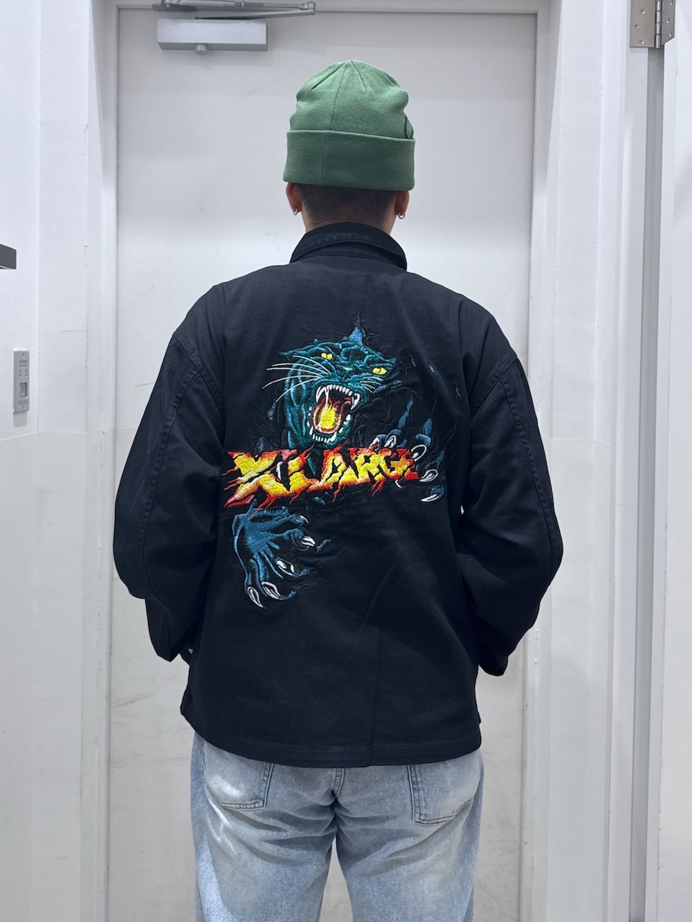 「ニット帽、秋服準備はじめました、初秋コーデ、シンプルスタイル」｜「XLARGEのMILITARY JACKET（その他アウター、ブラック系）」を使った、横南 丈さん（骨格ストレート・メンズ・175cm）の秋コーディネートの6枚目の写真