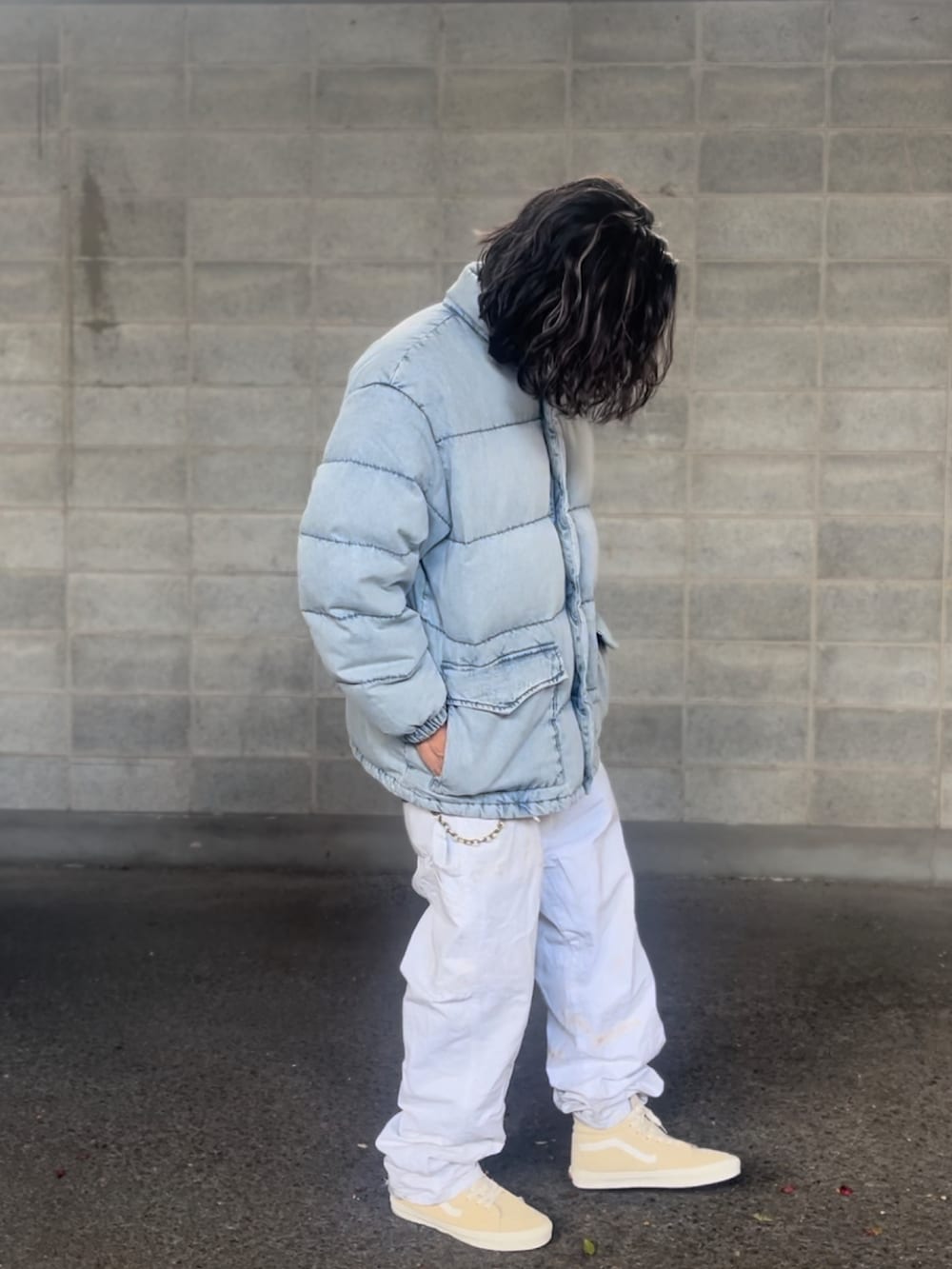 「リーバイス」｜「Levi'sのアイテム（ダウンジャケット/コート、ブルー系）」を使った、kenken4848さん（メンズ・185cm）の冬コーディネートの2枚目の写真