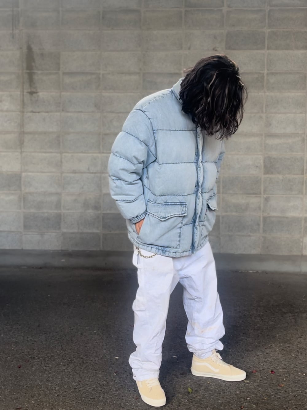 「リーバイス」｜「Levi'sのアイテム（ダウンジャケット/コート、ブルー系）」を使った、kenken4848さん（メンズ・185cm）の冬コーディネートの3枚目の写真