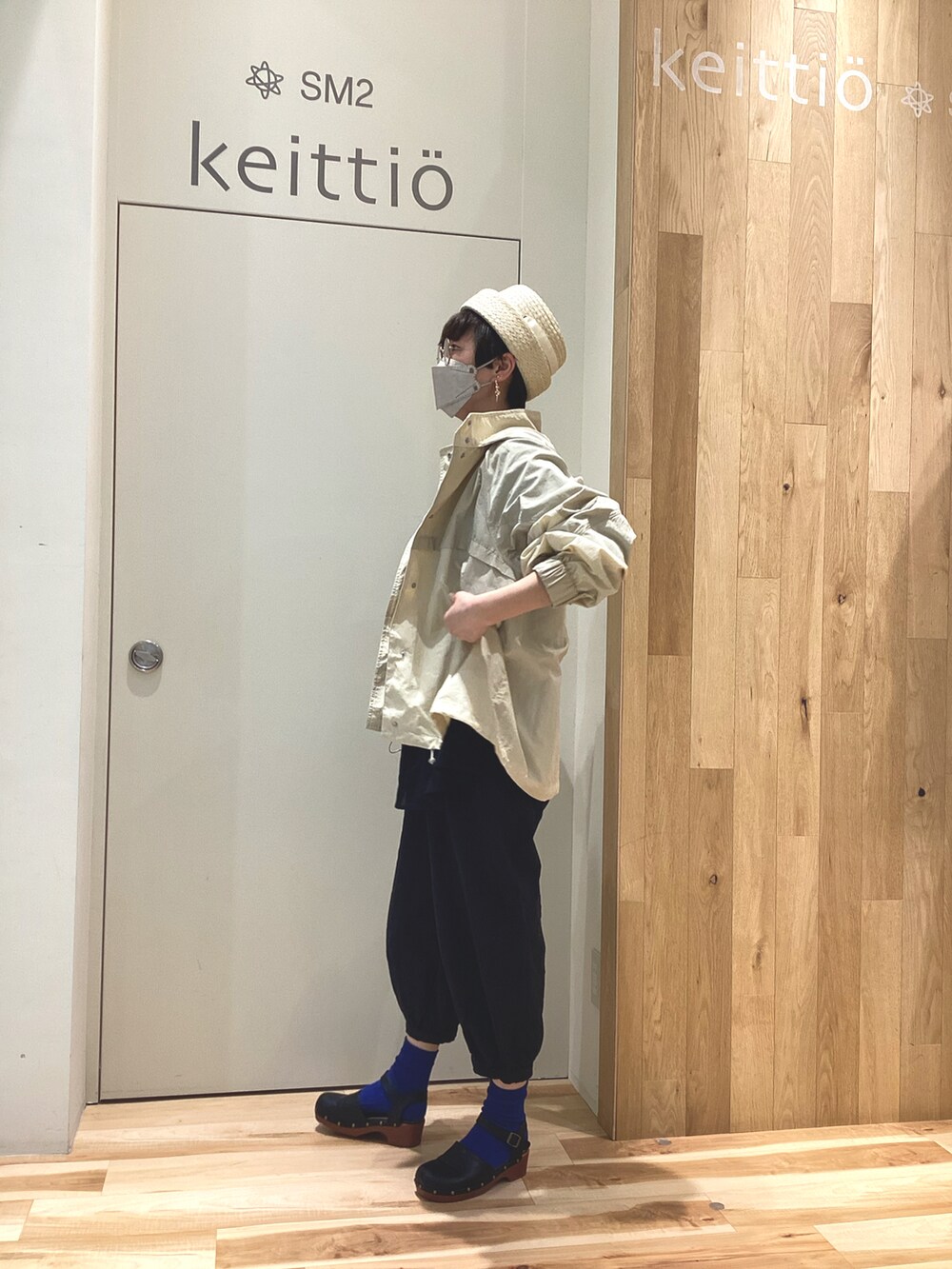 「オトナ女子、春カラー、ラクチンコーデ、サマンサ モスモス(Samansa Mos2)、SM2、sm2、SM 2keittio、イオンモールとなみ」｜「Samansa Mos2の綿麻バルーンパンツ（その他パンツ、ブラック系）」を使った、keittioとなみさん（レディース・167cm）の春コーディネートの3枚目の写真