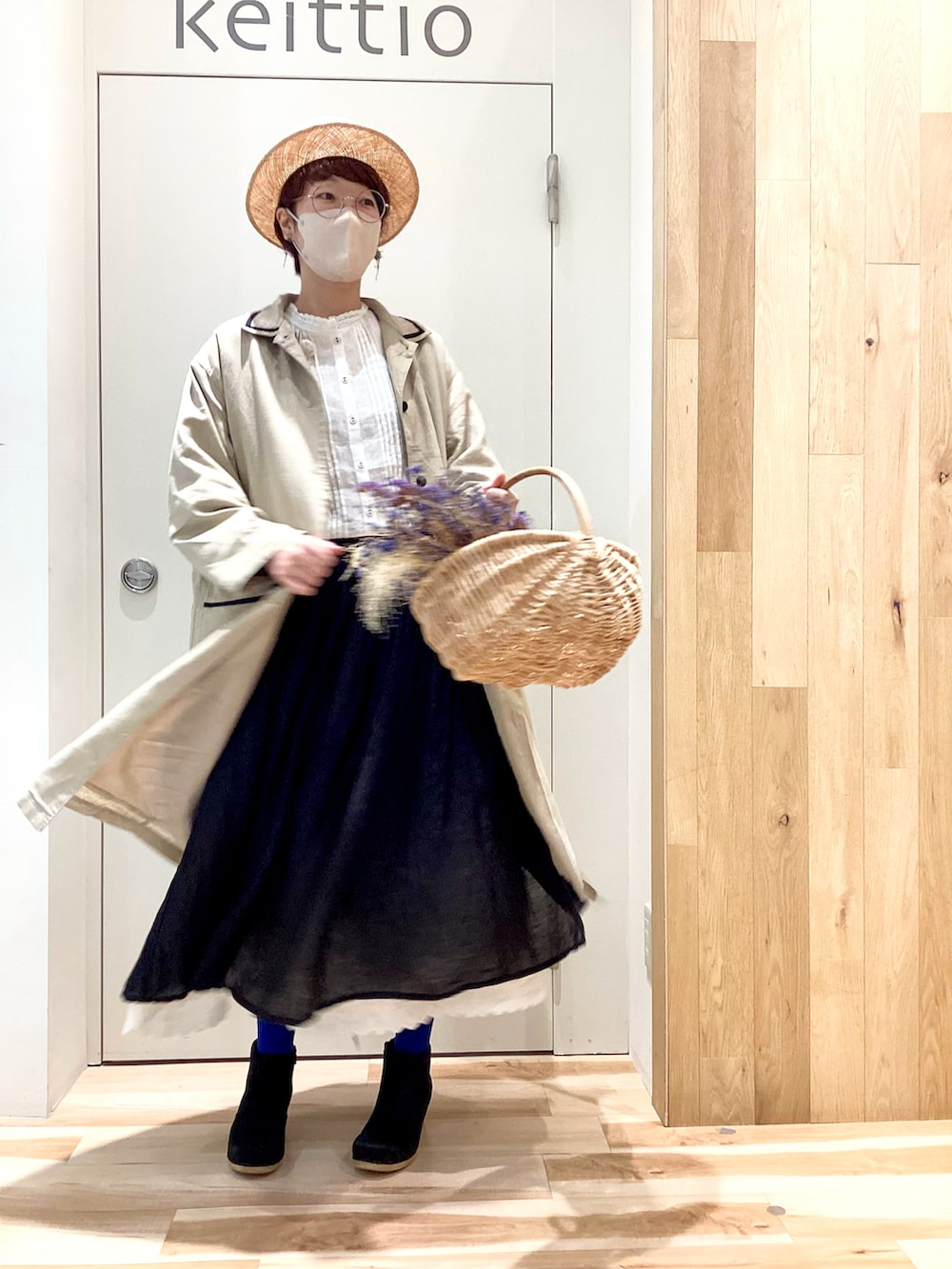 「サマンサ モスモス(Samansa Mos2)、SM2、SM2 keittio イオンモールとなみ、kazumiコラボ、大人可愛い、春アウター」｜「Samansa Mos2のアイテム（ジャケット/アウター、ベージュ系）」を使った、keittioとなみさん（レディース・167cm）の冬コーディネートの4枚目の写真