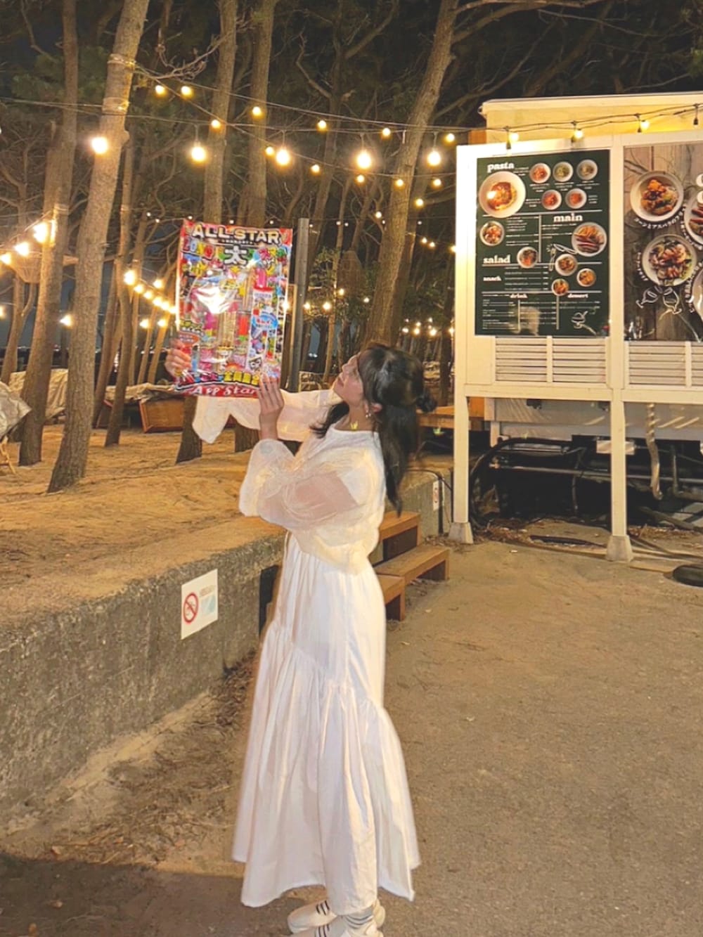 「海、花火」｜「CIAOPANICのアイテム（スカート、ホワイト系）」を使った、佳𓀁さん（レディース・156cm）の秋コーディネートの2枚目の写真