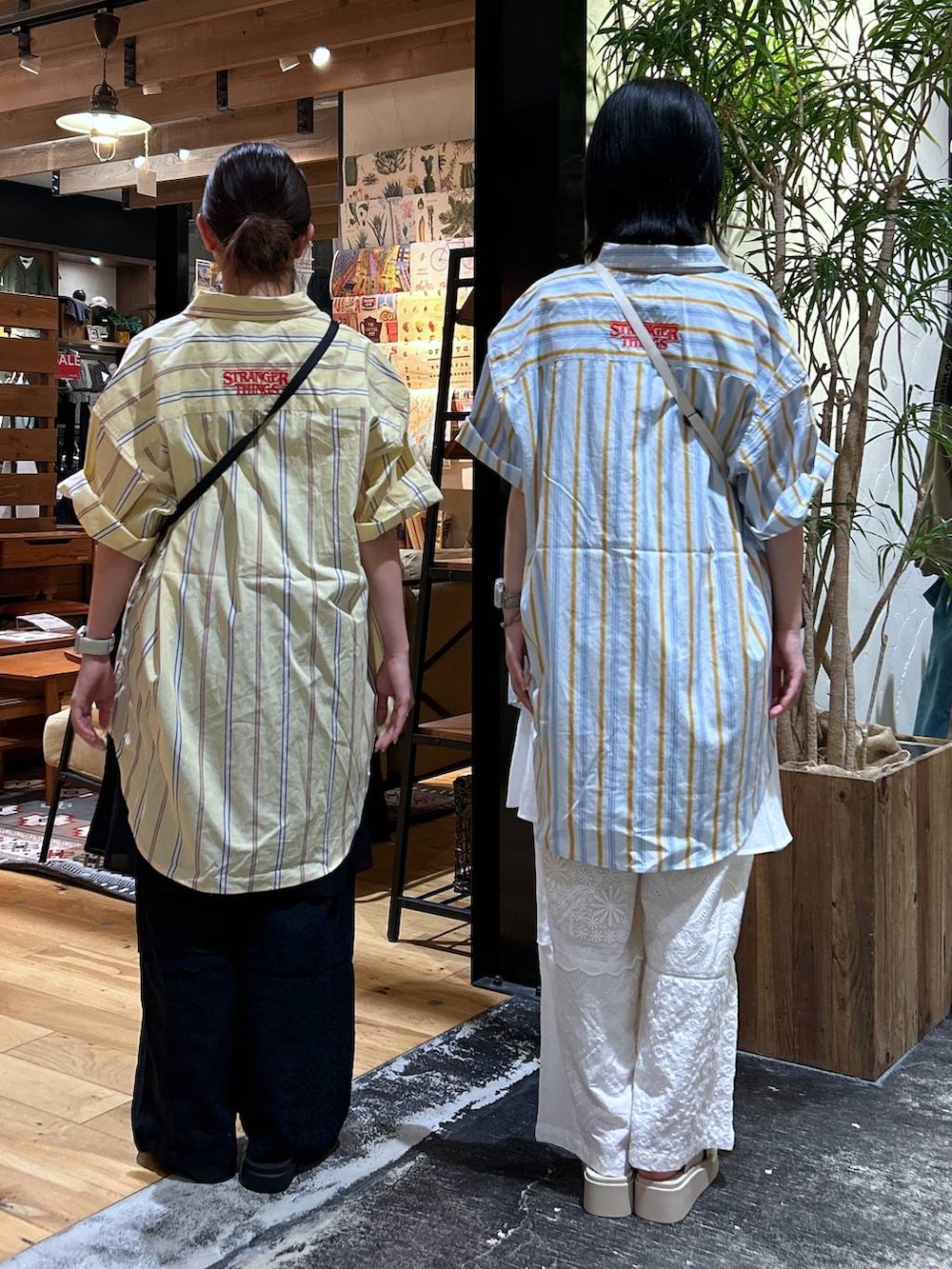 「低身長、カジュアル、体型カバー、休日コーデ、デート/ロマンティック、楽ちんコーデ、春コーデ、女子会、ゆったり、niko and ...、夏コーデ、シャツ、タンクトップ、骨格ウェーブ、キャミワンピース」｜「niko and...のオリジナル厚底トングサンダル（サンダル、ベージュ系）」を使った、h0peeekoさん（レディース・151cm）の夏コーディネートの3枚目の写真
