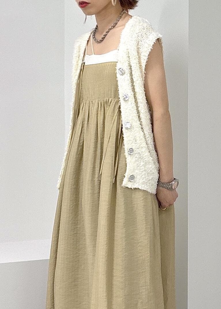 「低身長コーデ、春夏コーデ、キャミワンピ、デニム、休日スタイル、旅行、骨格ナチュラル、イエベ、154cm、154cmコーデ、25SS春の新作、初夏コーデ、デートコーデ、お出かけコーデ、旅行コーデ」｜「VISのメタルバングル（バングル/リストバンド、シルバー系）」を使った、_ichiさん（レディース・154cm）の春コーディネートの6枚目の写真