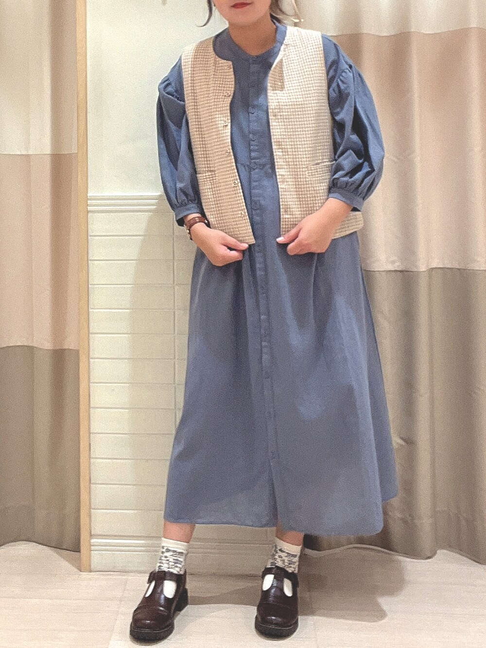 「Samansa Mos2の袖ボリュームワンピース（ワンピース、ブルー系）」を使った、🌷○° おまゆさん（レディース・163cm）の夏コーディネートの2枚目の写真