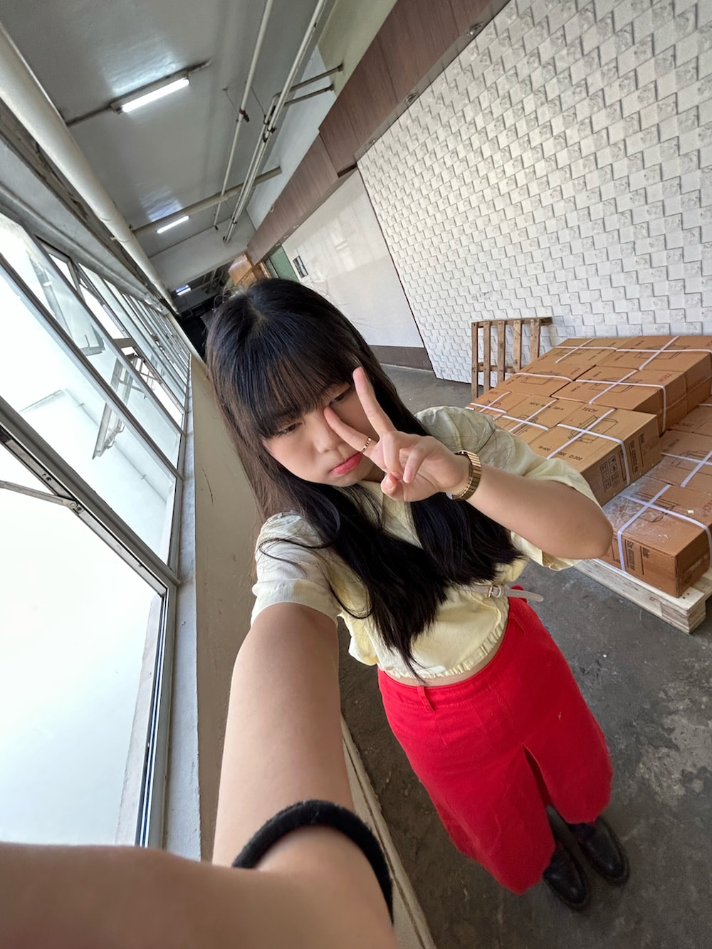 「153cm、Dr.Martens、80s、poloremakecrop」｜「CASIOの【CASIO】LA670WGA-1JF（デジタル腕時計、ゴールド系）」を使った、whyauさん（レディース・153cm）の夏コーディネートの2枚目の写真