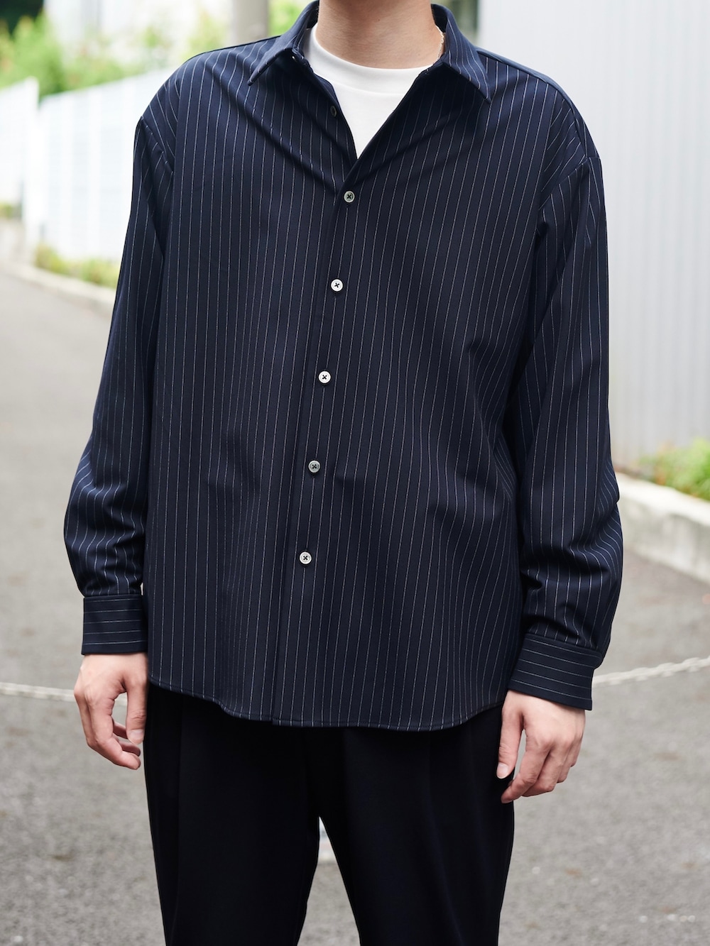 その他のシャツ/ブラウスを着用したメンズの夏コーディネートの4枚目の写真