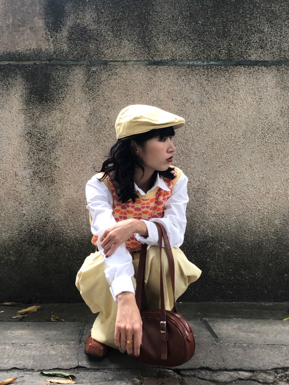 その他のニット/セーターを着用したレディースの春コーディネートの4枚目の写真