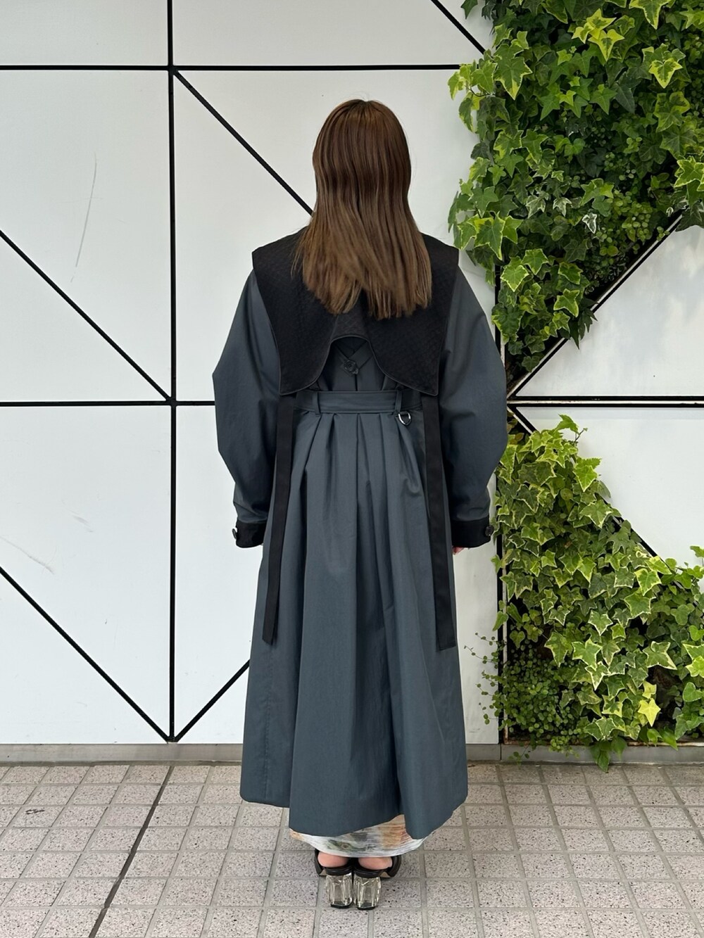 「トレンチコート、PUBLIC TOKYO、春コート」｜「PUBLIC TOKYOのラウンドストームトレンチコート（その他アウター、グレー系）」を使った、ｎａｎａさん（レディース・152cm）の春コーディネートの5枚目の写真