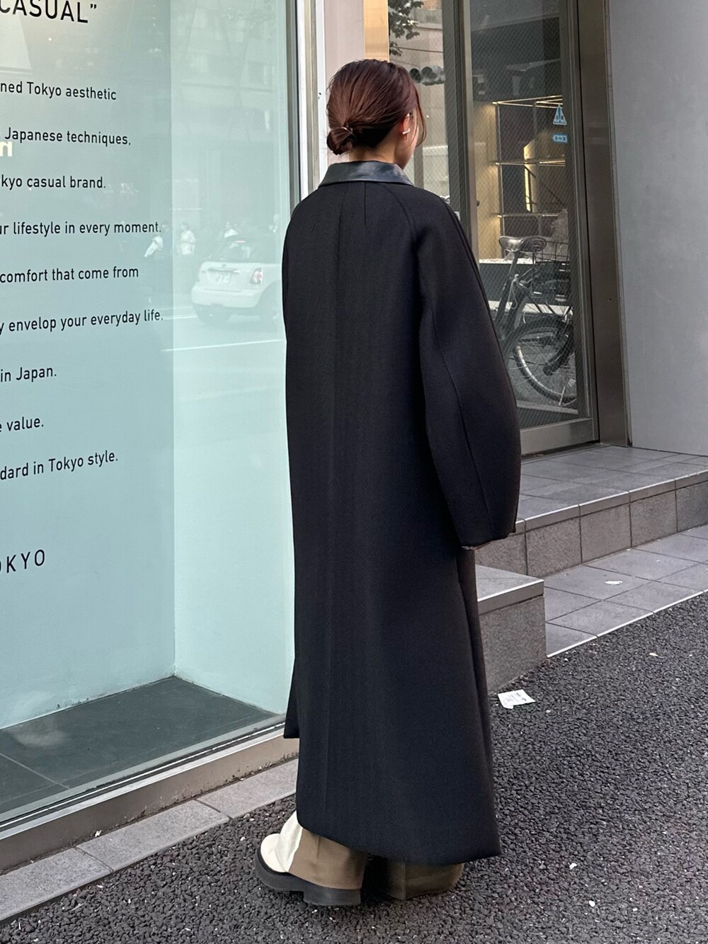 「コート、アウター、PUBLIC TOKYO」｜「PUBLIC TOKYOのツイードボンディングコート（ステンカラーコート、ブラック系）」を使った、ｎａｎａさん（レディース・152cm）の秋コーディネートの5枚目の写真