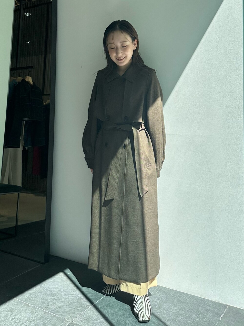「トレンチコート、PUBLIC TOKYO、秋コーデ」｜「PUBLIC TOKYOのオーバーヨークトレンチコート（トレンチコート、その他）」を使った、ｎａｎａさん（レディース・152cm）の秋コーディネートの4枚目の写真